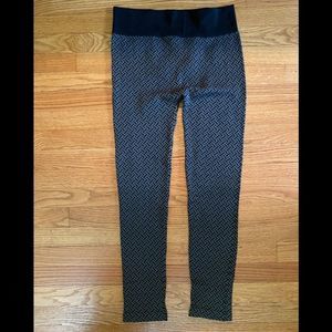 Forever 21 Contemporary
Crisscross Leggings, Size M/L